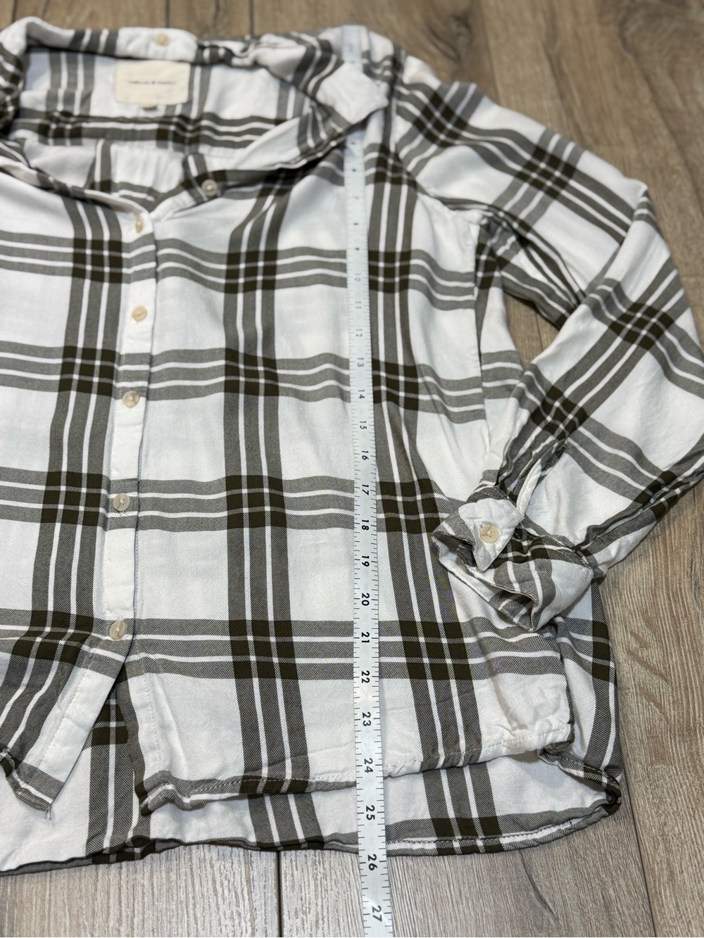 Thread & Supply Cream &  Green Plaid Long Sleeve Button Down Shirt Medium - Picture 9 of 15